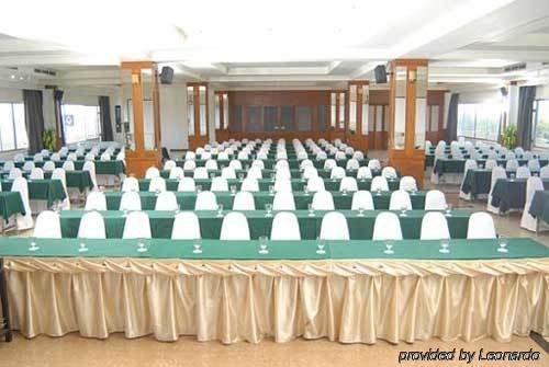 Chakungrao Riverview Hotel Kamphaeng Phet Facilidades foto