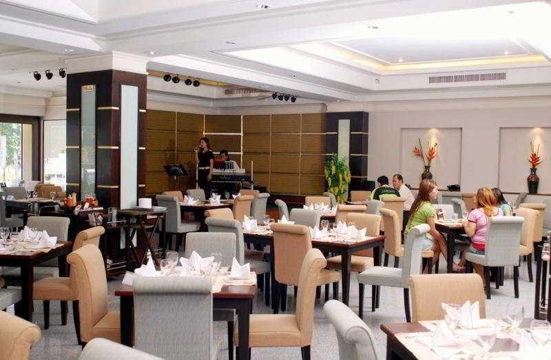 Chakungrao Riverview Hotel Kamphaeng Phet Exterior foto