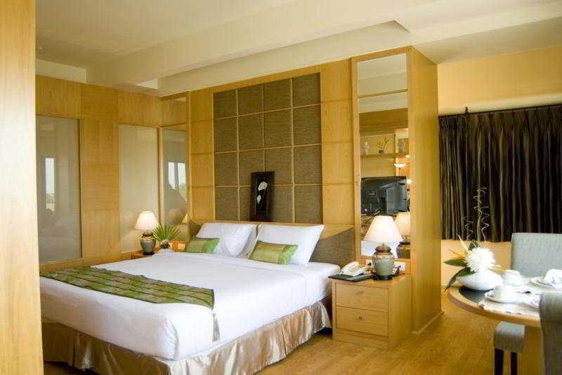 Chakungrao Riverview Hotel Kamphaeng Phet Habitación foto